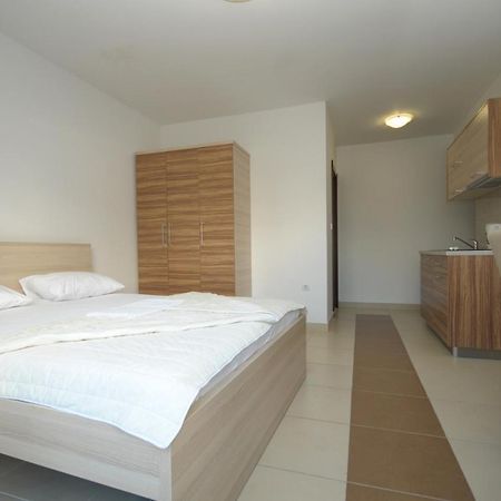 Apartments Anita Budva Luaran gambar