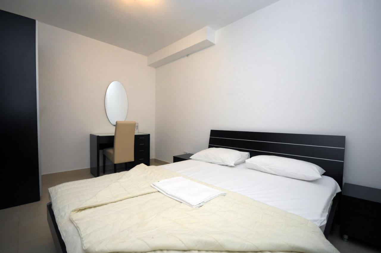 Apartments Anita Budva Luaran gambar
