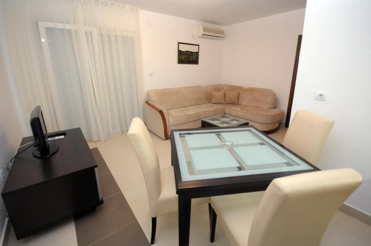 Apartments Anita Budva Bilik gambar