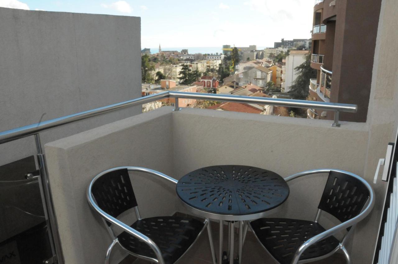 Apartments Anita Budva Luaran gambar