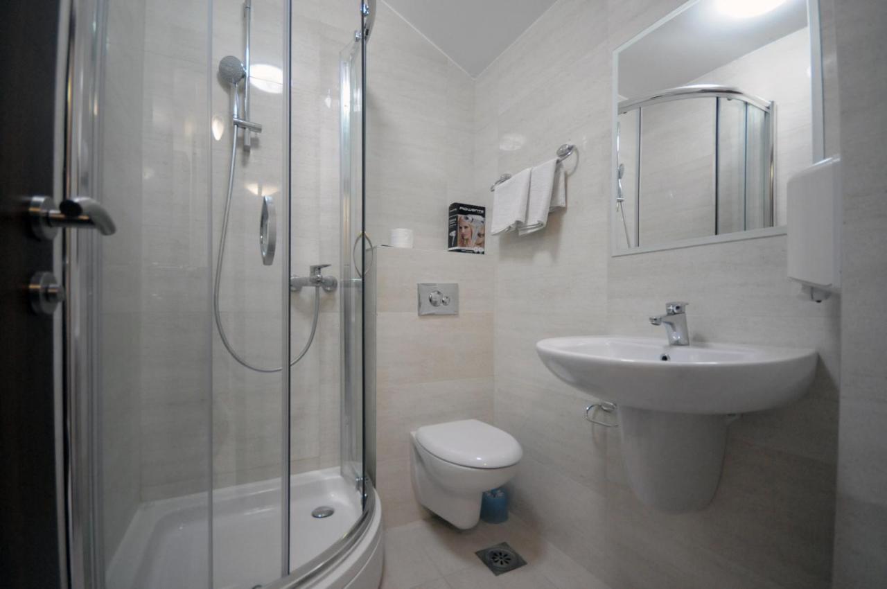 Apartments Anita Budva Luaran gambar