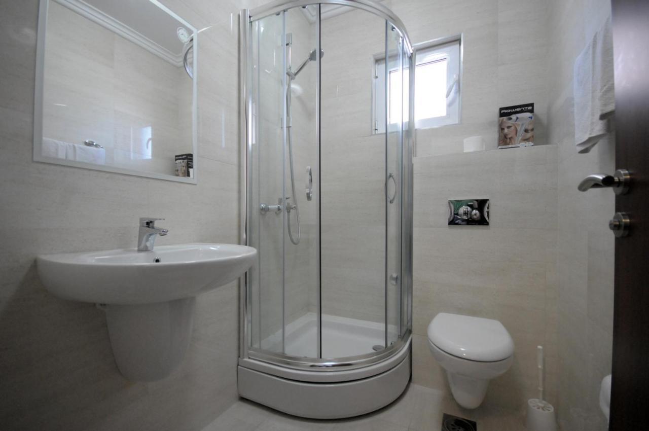 Apartments Anita Budva Luaran gambar