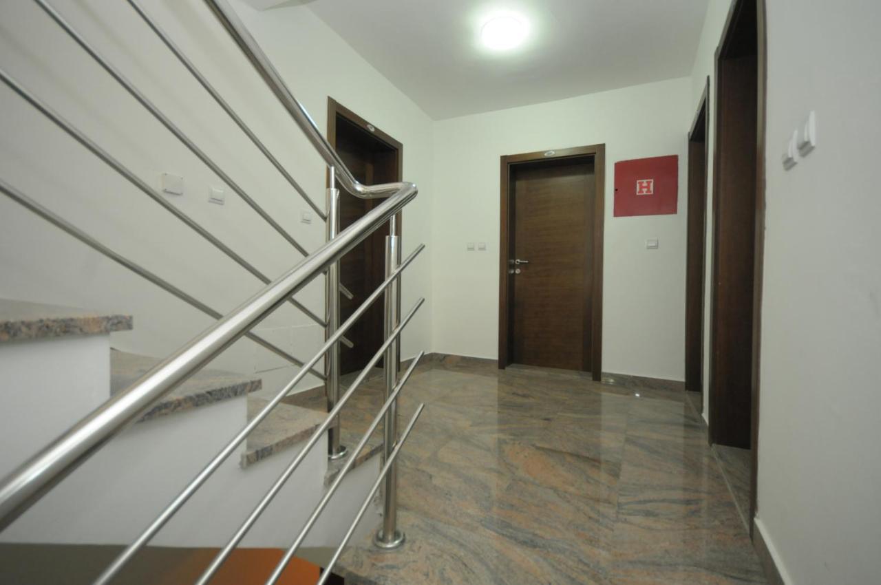 Apartments Anita Budva Luaran gambar