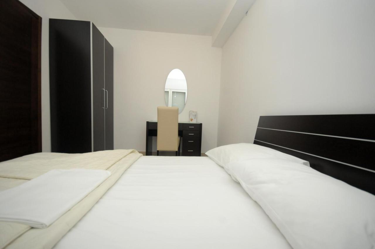 Apartments Anita Budva Luaran gambar